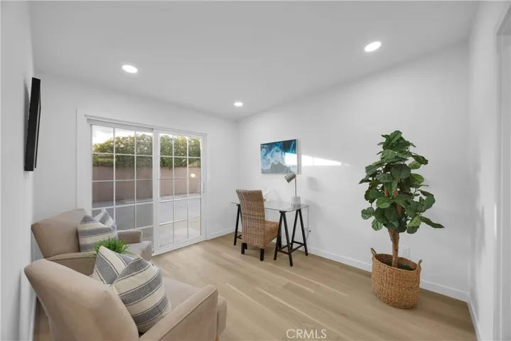 5884 Los Encinos, Buena Park, California 90620
