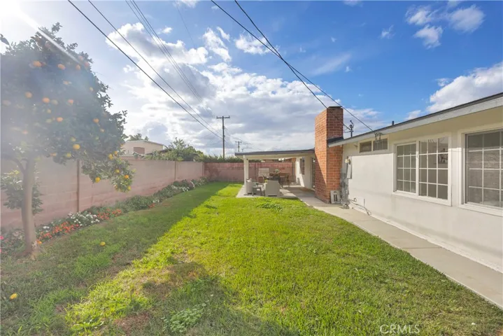 5884 Los Encinos, Buena Park, California 90620