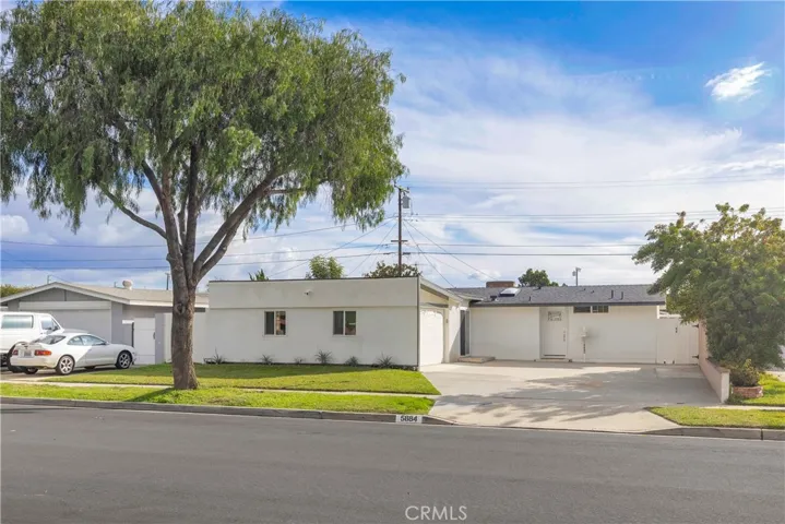 5884 Los Encinos, Buena Park, California 90620