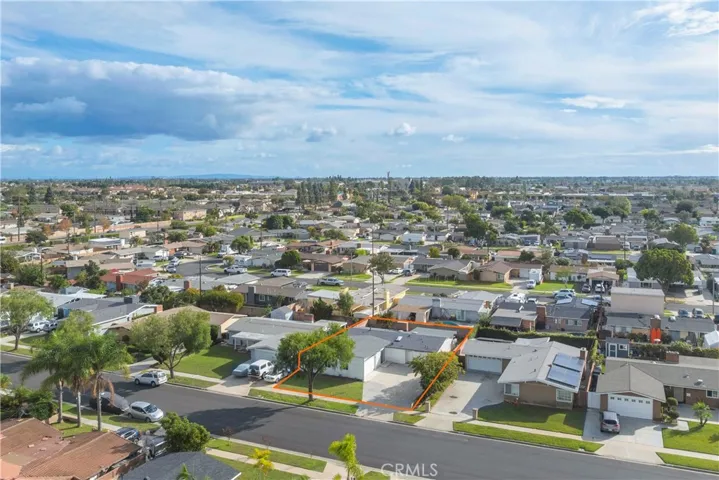 5884 Los Encinos, Buena Park, California 90620
