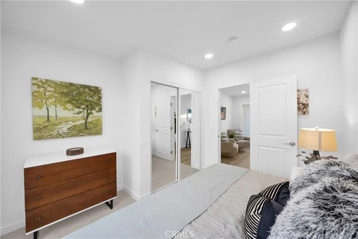 5884 Los Encinos, Buena Park, California 90620