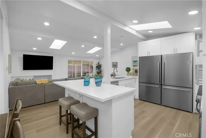 5884 Los Encinos, Buena Park, California 90620