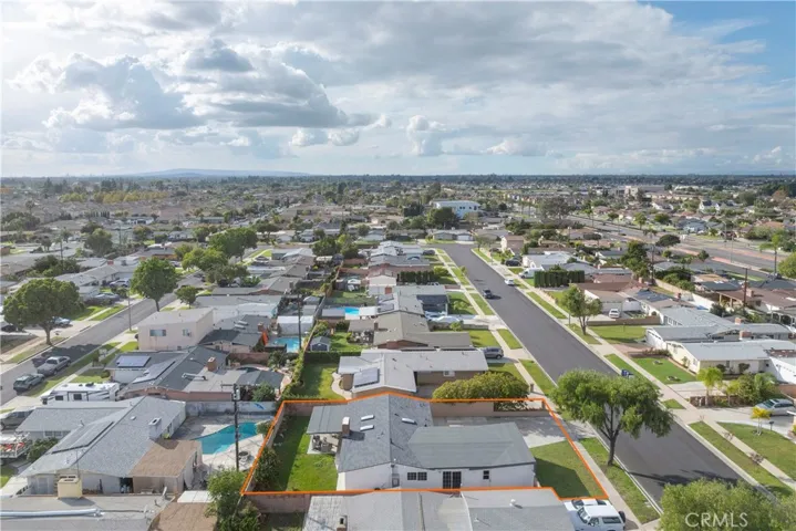 5884 Los Encinos, Buena Park, California 90620