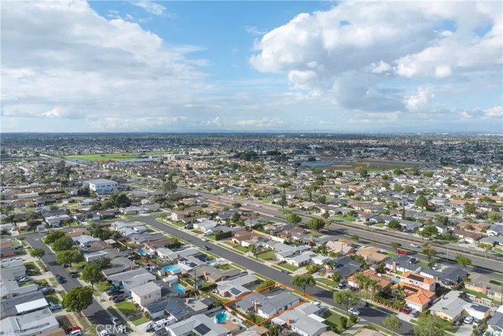 5884 Los Encinos, Buena Park, California 90620