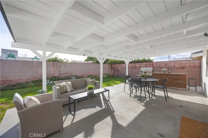 5884 Los Encinos, Buena Park, California 90620