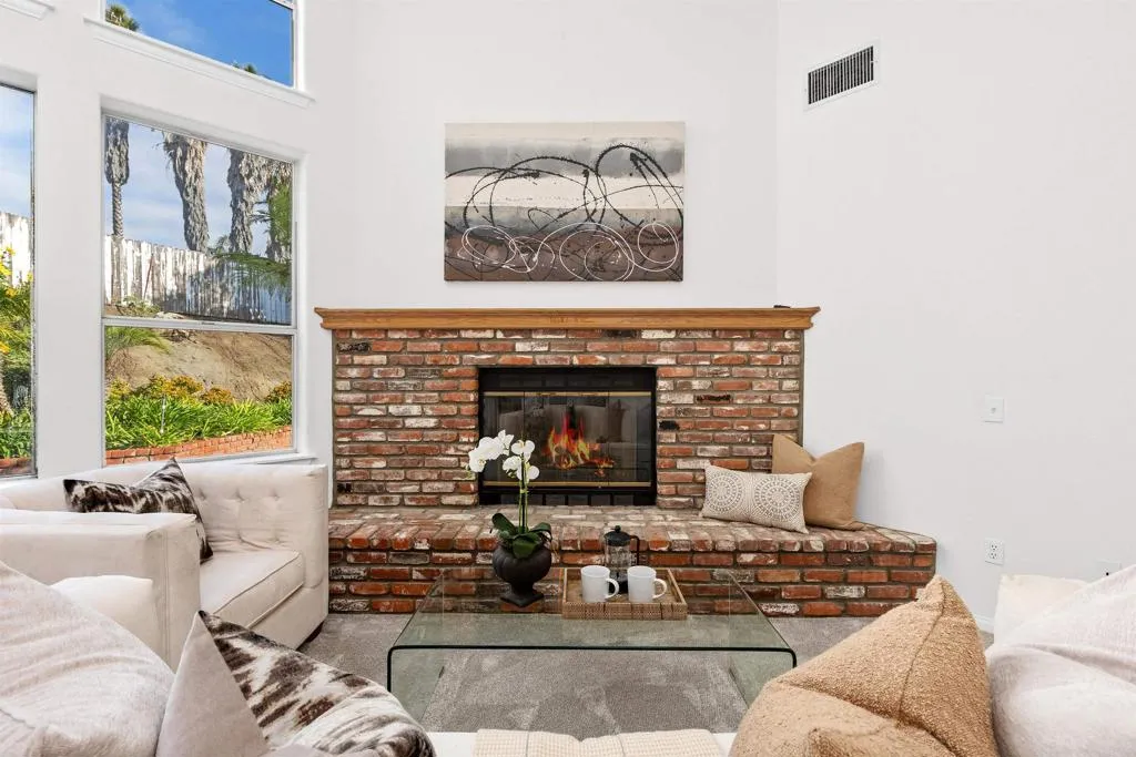 1474 Via Encinos Drive, Fallbrook, California 92028 home-pic-3
