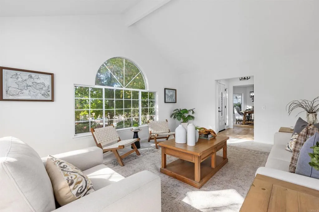 1474 Via Encinos Drive, Fallbrook, California 92028 home-pic-1
