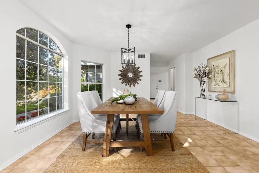 1474 Via Encinos Drive, Fallbrook, California 92028 home-pic-4