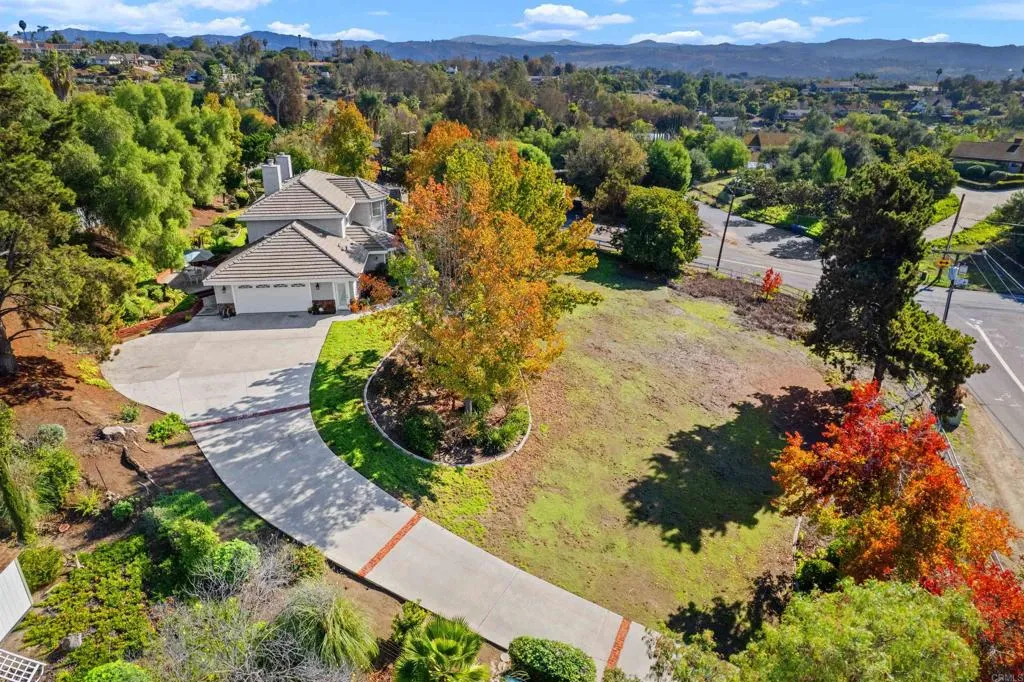 1474 Via Encinos Drive, Fallbrook, California 92028 home-pic-48