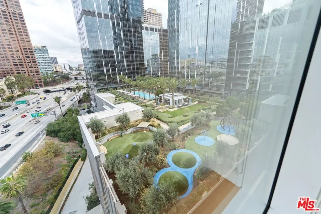 889 Francisco Street 1508, Los Angeles, California 90017 home-pic-3