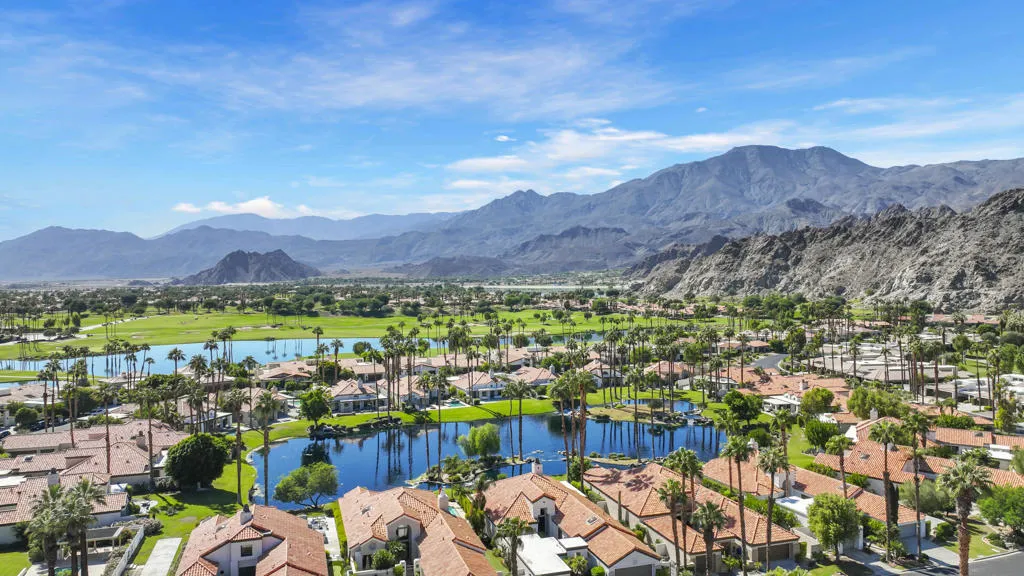 55456 Firestone, La Quinta, California 92253 home-pic-35