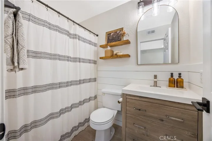 23482 Cambridge 294, Yorba Linda, California 92887