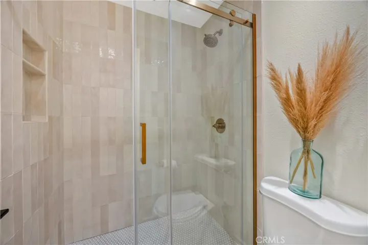 23482 Cambridge 294, Yorba Linda, California 92887