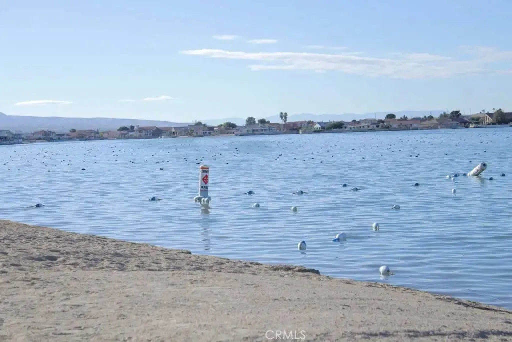 27160 Vista 43, Helendale, California 92342 home-pic-22