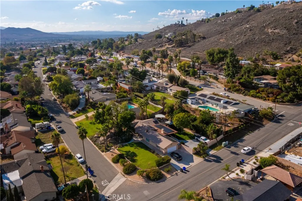 7267 Font Avenue, Jurupa Valley, California 92509 home-pic-40