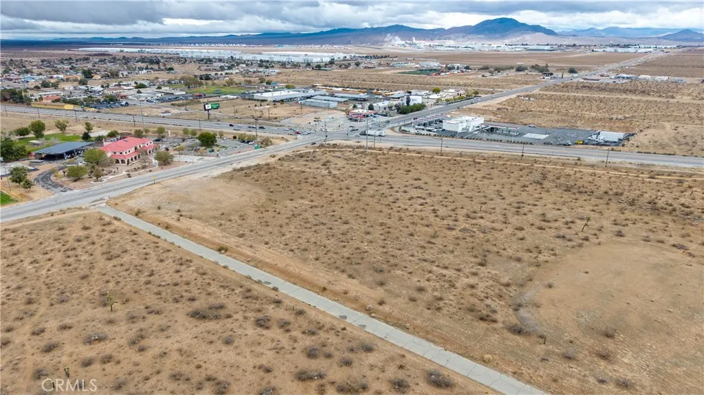 11675 Air Express Way, Adelanto, California 92301 — photo 5