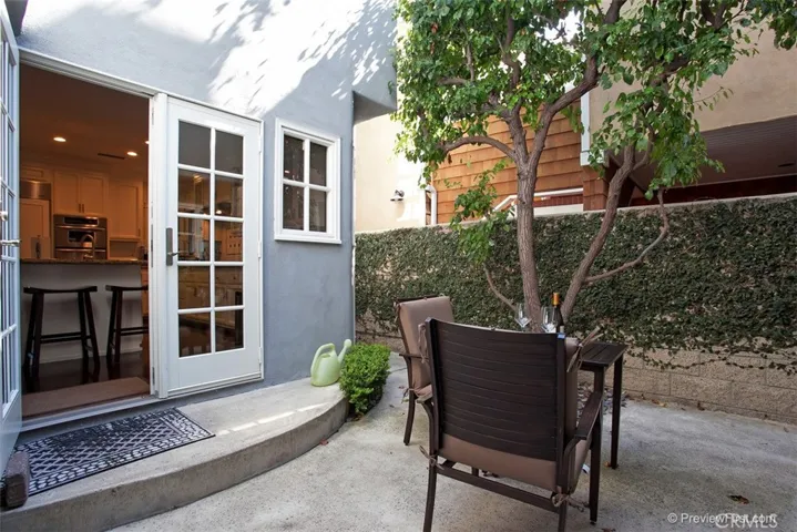 441 Carnation Avenue, Corona Del Mar, California 92625