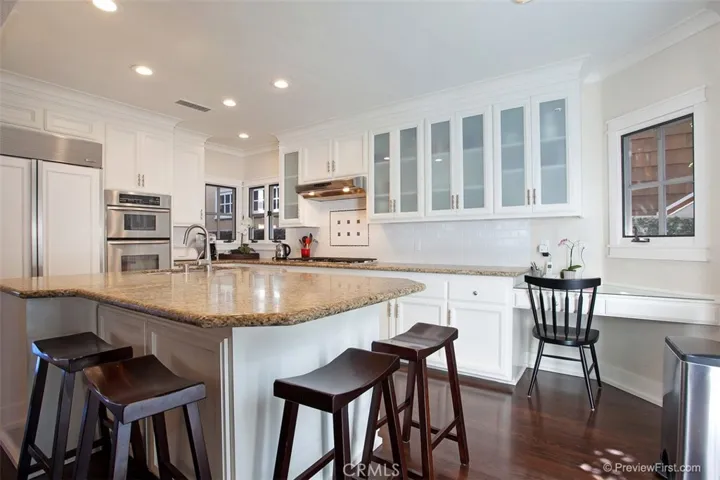 441 Carnation Avenue, Corona Del Mar, California 92625