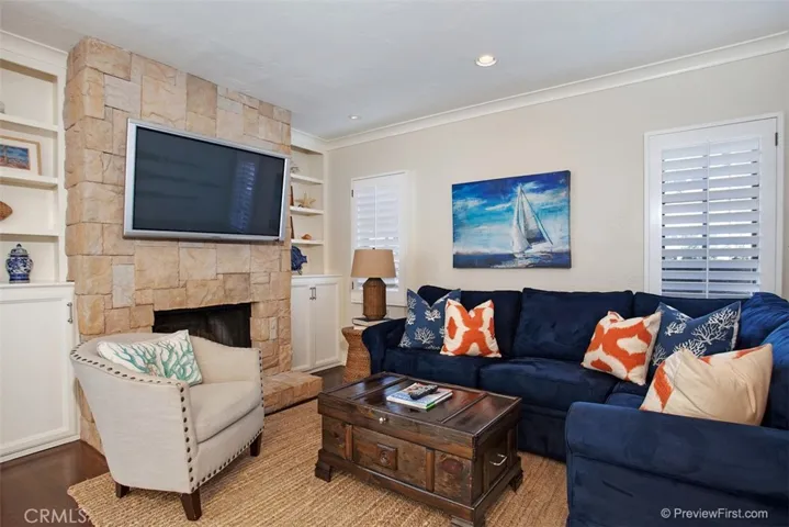 441 Carnation Avenue, Corona Del Mar, California 92625