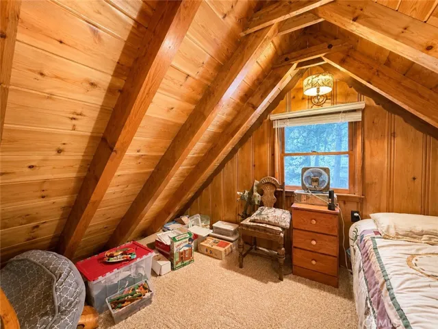 Upstairs bed/loft