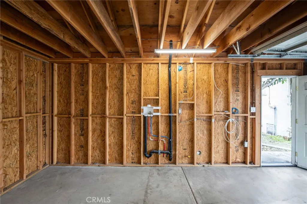 21103 Shearer Avenue, Carson, California 90745 home-pic-19