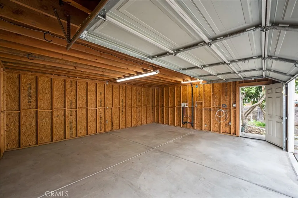 21103 Shearer Avenue, Carson, California 90745 home-pic-18