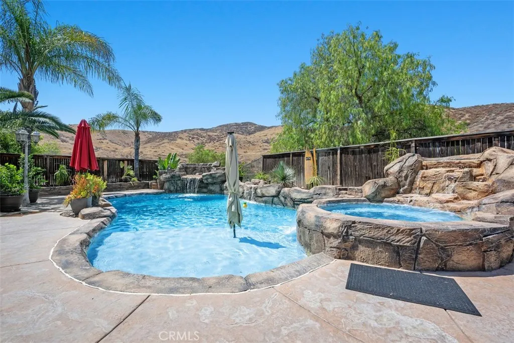 185 Alabaster, Perris, California 92570 home-pic-0