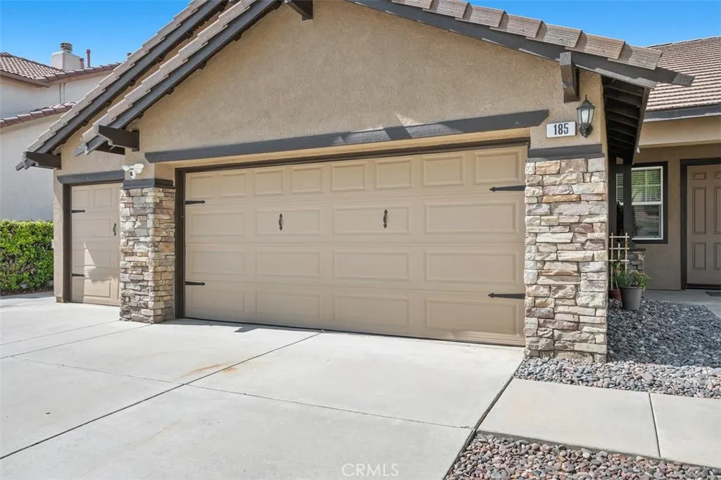 185 Alabaster, Perris, California 92570 home-pic-34
