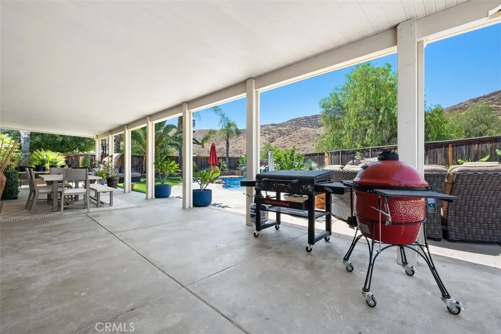 185 Alabaster, Perris, California 92570 home-pic-20