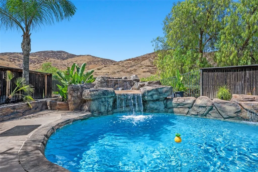 185 Alabaster, Perris, California 92570 home-pic-23