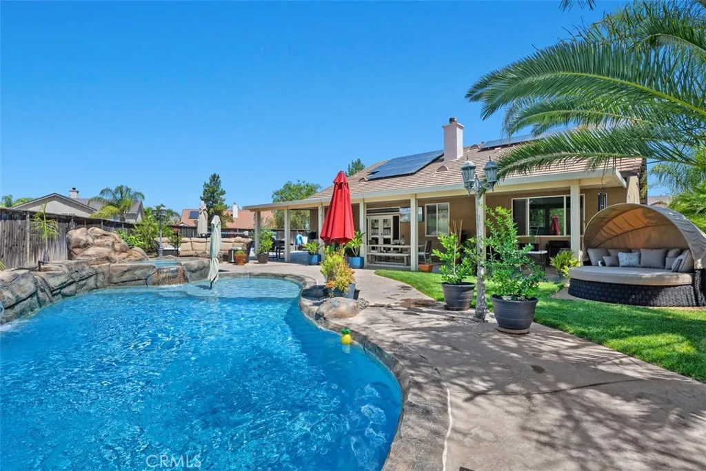 185 Alabaster, Perris, California 92570 home-pic-24