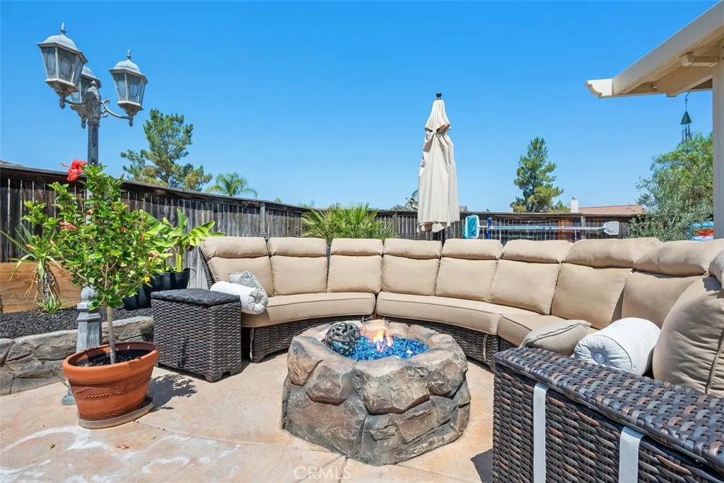 185 Alabaster, Perris, California 92570 home-pic-21