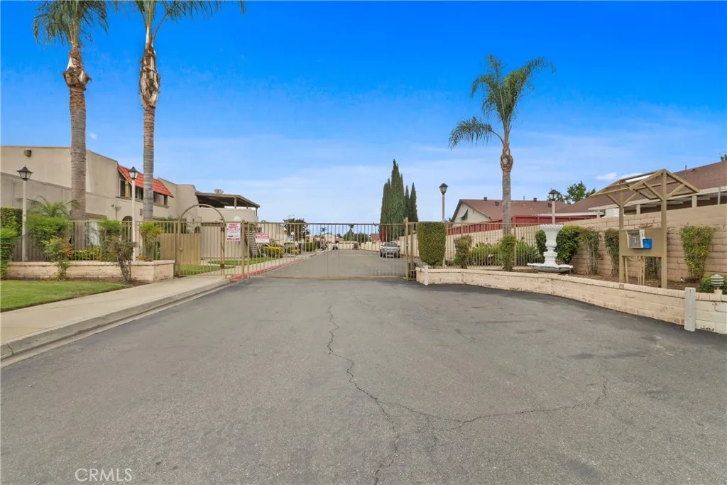 4332 Naranja A, Chino, California 91710 home-pic-32