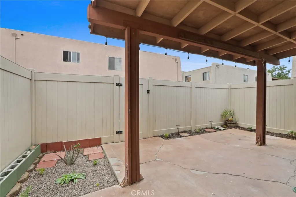 4332 Naranja A, Chino, California 91710 home-pic-24