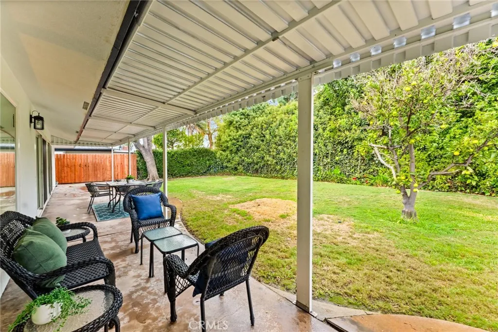1201 E Fairway, Orange, California 92866 home-pic-26