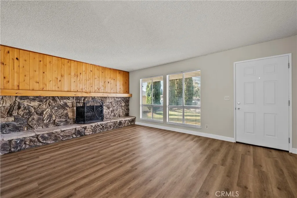 30008 Abelia, Canyon Country, California 91387 home-pic-4