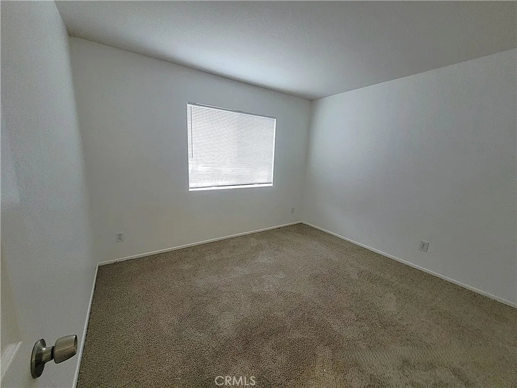10151 Lawson Avenue, Adelanto, California 92301 home-pic-16