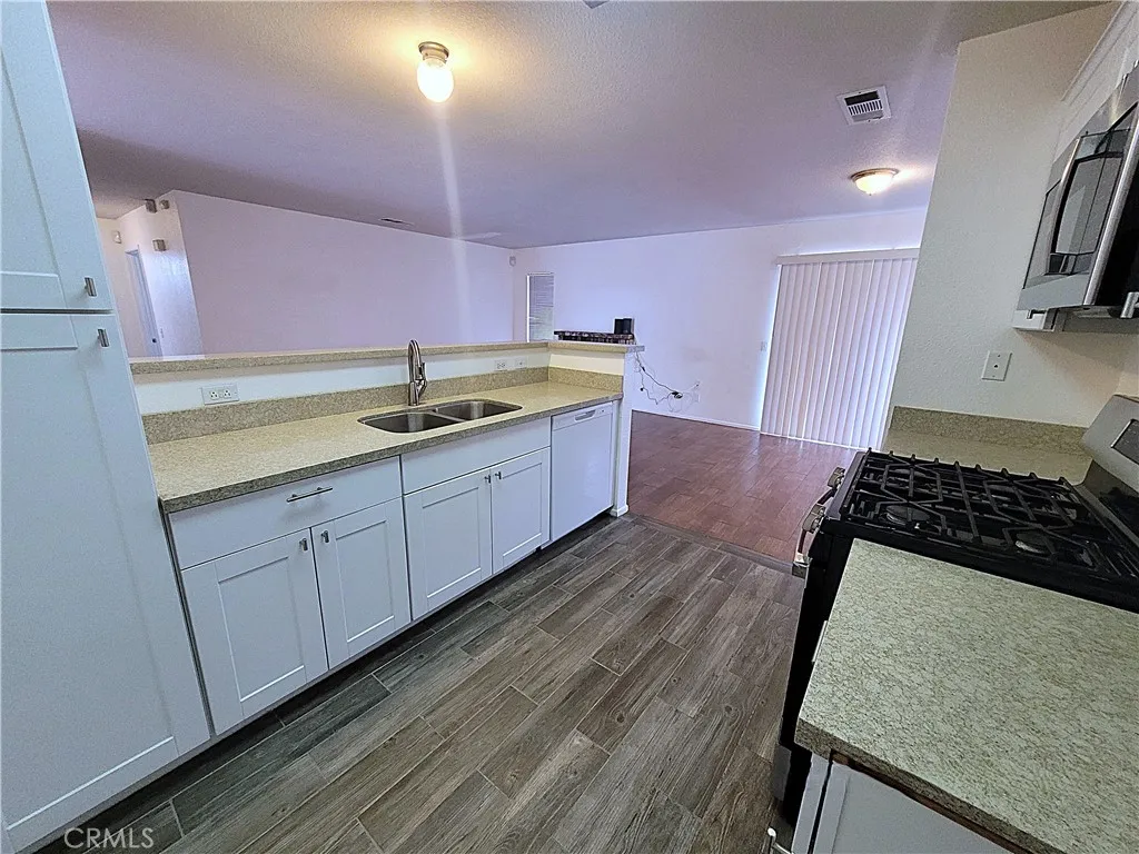 10151 Lawson Avenue, Adelanto, California 92301 home-pic-9