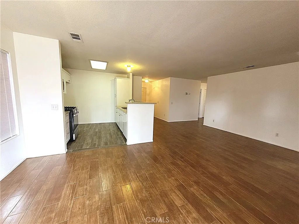 10151 Lawson Avenue, Adelanto, California 92301 home-pic-3