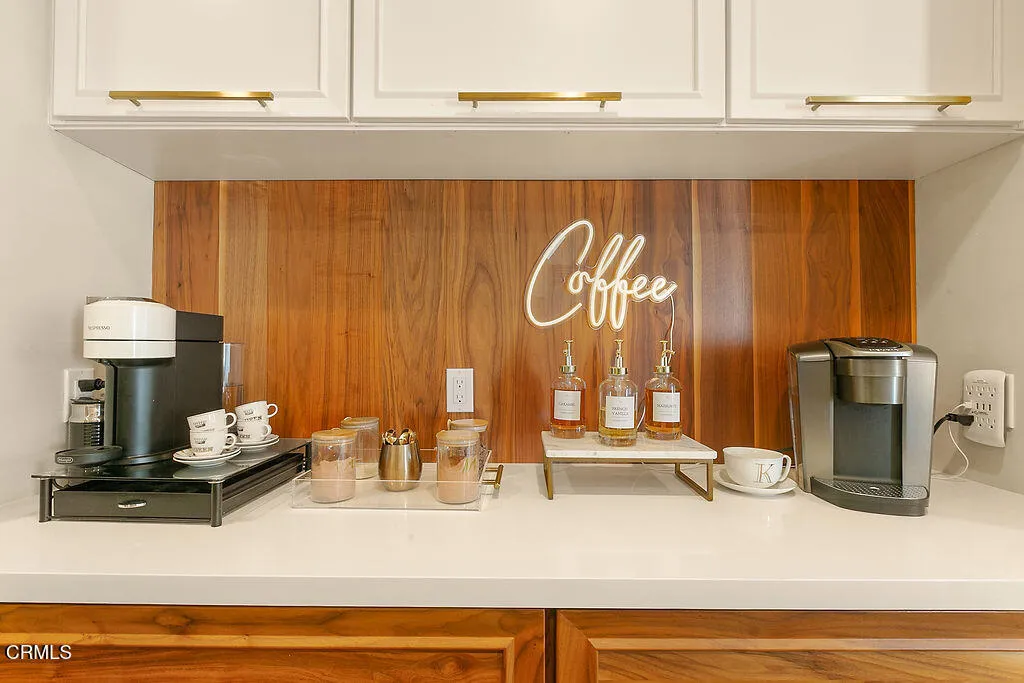 2417 E Hillcrest Drive, Thousand Oaks, California 91362 home-pic-16