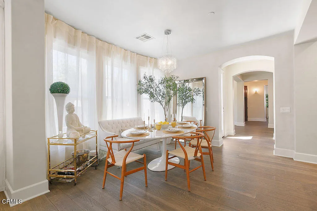 2417 E Hillcrest Drive, Thousand Oaks, California 91362 home-pic-28