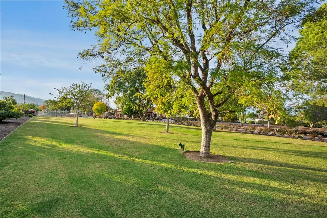 4050 Lester, Corona, California 92881 home-pic-5