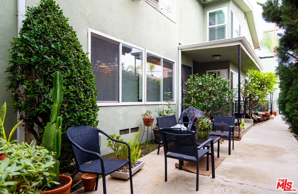 326 Hermosa Avenue 7, Long Beach, California 90802 home-pic-12