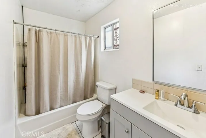 Unit #1 - Master bathroom