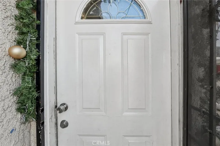 Upstairs Unit #2 -  2 bedrooms / 1 bathroom -Private stairway