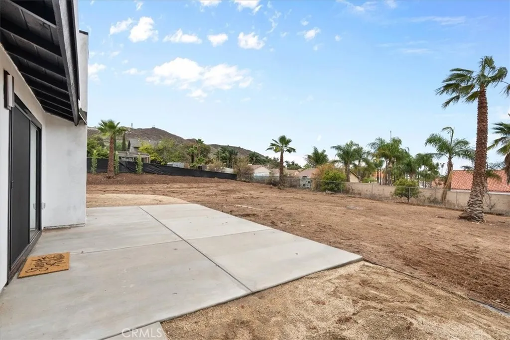 4861 Brookhill, Jurupa Valley, California 92509 home-pic-28
