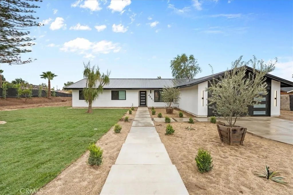 4861 Brookhill, Jurupa Valley, California 92509 home-pic-2