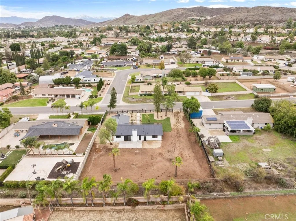 4861 Brookhill, Jurupa Valley, California 92509 home-pic-35