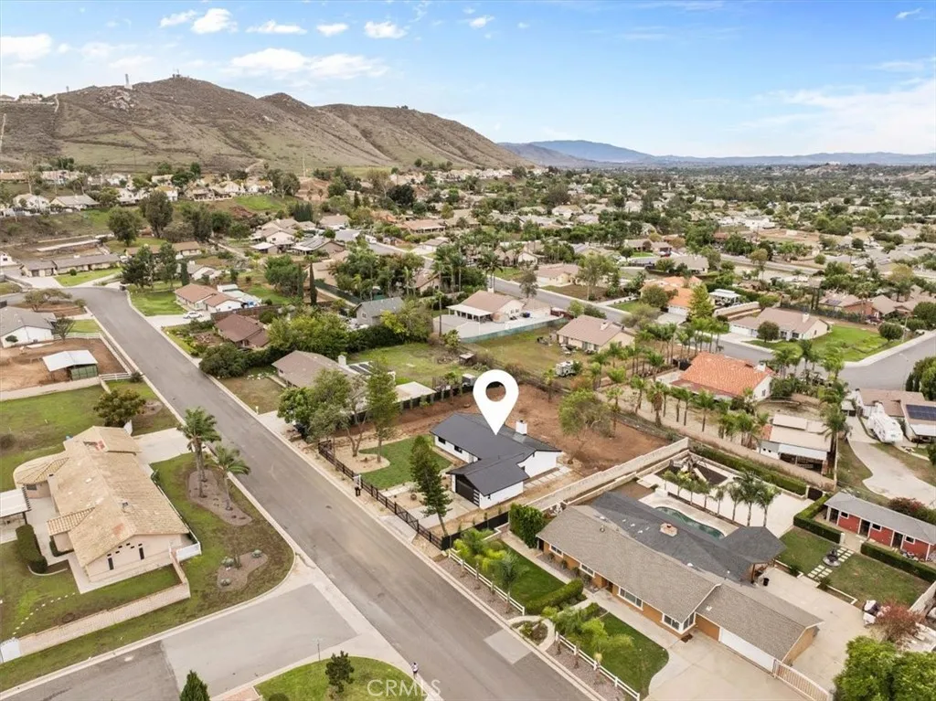4861 Brookhill, Jurupa Valley, California 92509 home-pic-36