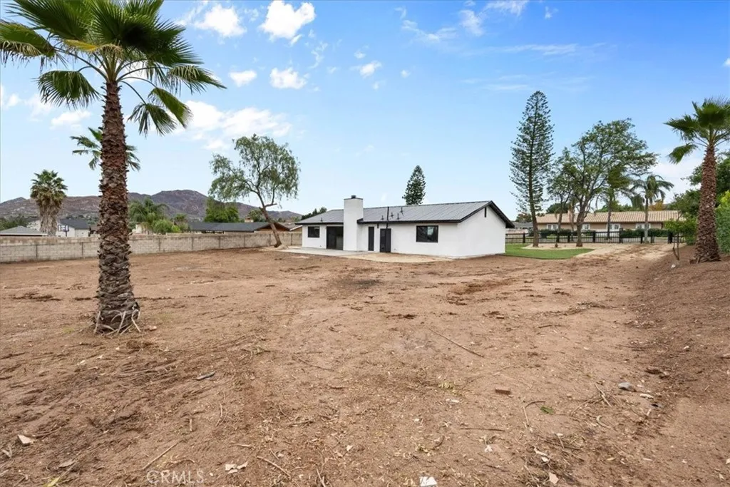 4861 Brookhill, Jurupa Valley, California 92509 home-pic-30